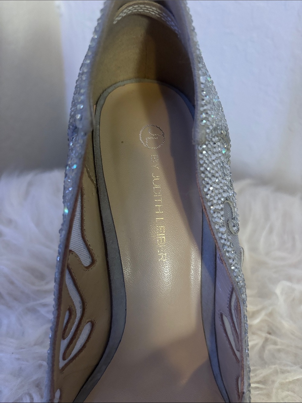 Judith Leiber Silver Crystal Embellished Pointed-Toe Stilettos - Picture 5 of 14